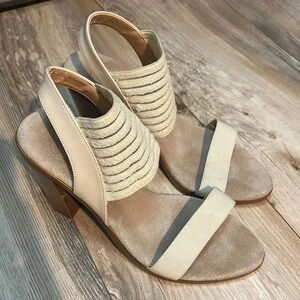 Charleston Shoe Co Women's Beige Elastic Tribeca Block Stacked Heel Size-9/39